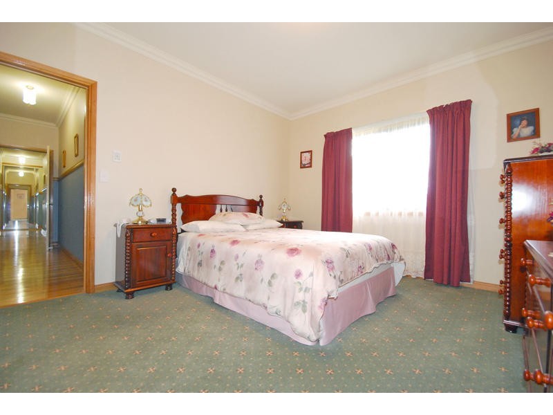 15 Barnes Court, Mount Crosby QLD 4306